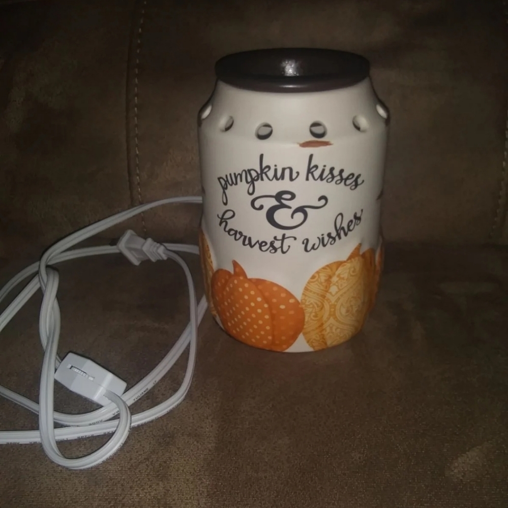 ISO: Pumpkin kisses harvest wishes